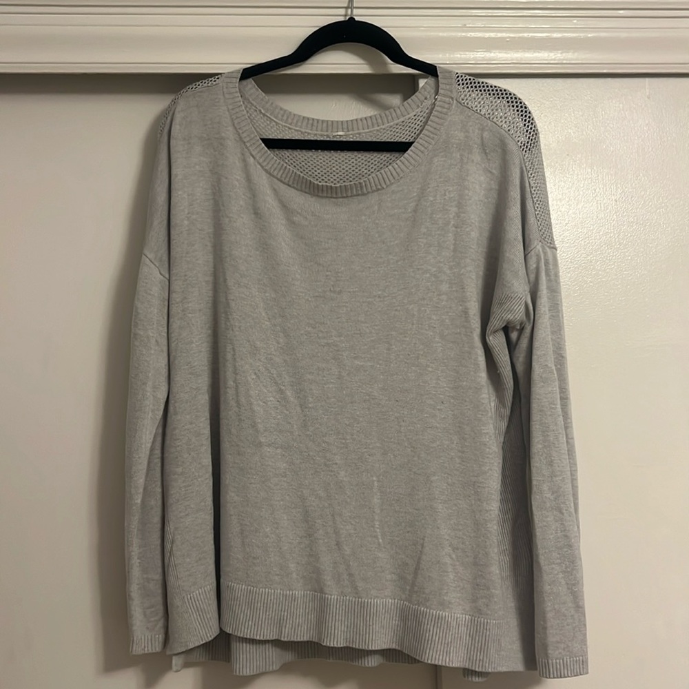 Lululemon Lightweight Oatmeal Sweater Women’s Size 10